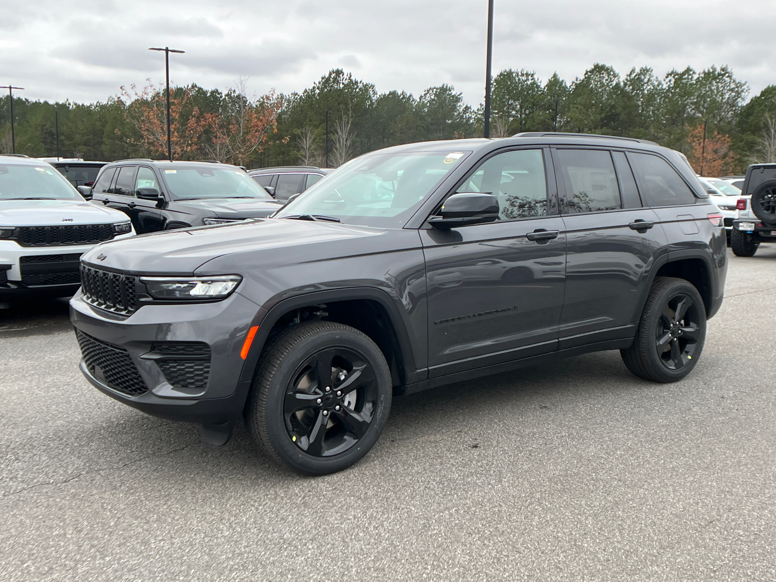 2025 Jeep Grand Cherokee Altitude X 1