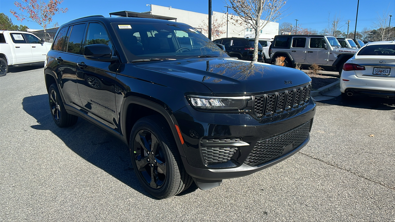 2025 Jeep Grand Cherokee Altitude X 3