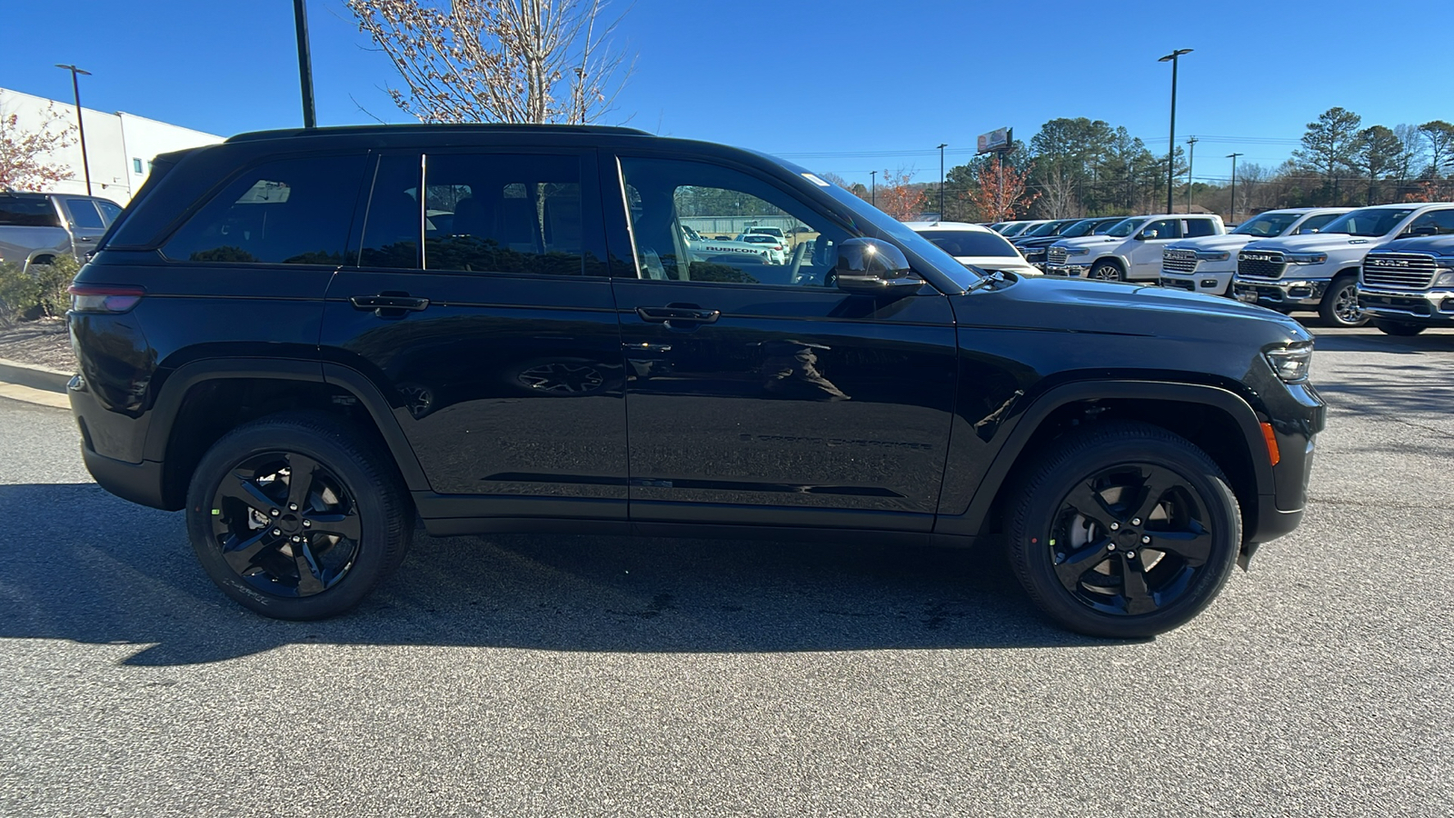 2025 Jeep Grand Cherokee Altitude X 4