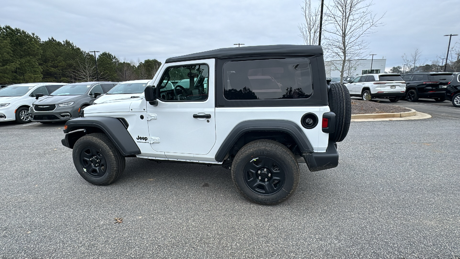 2025 Jeep Wrangler Sport 8