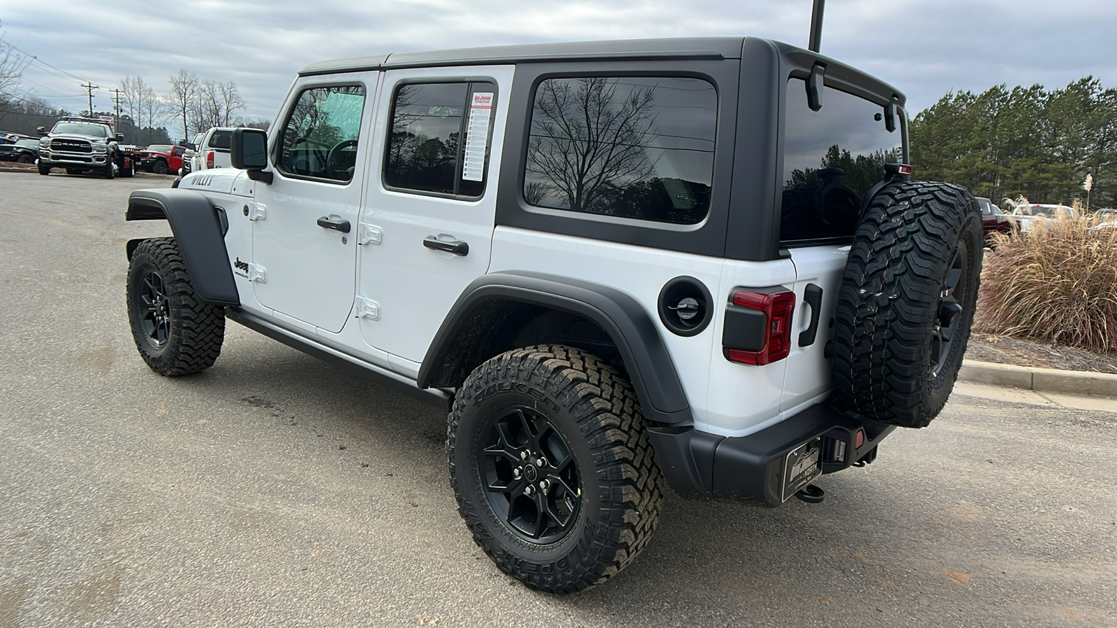 2025 Jeep Wrangler Willys 7