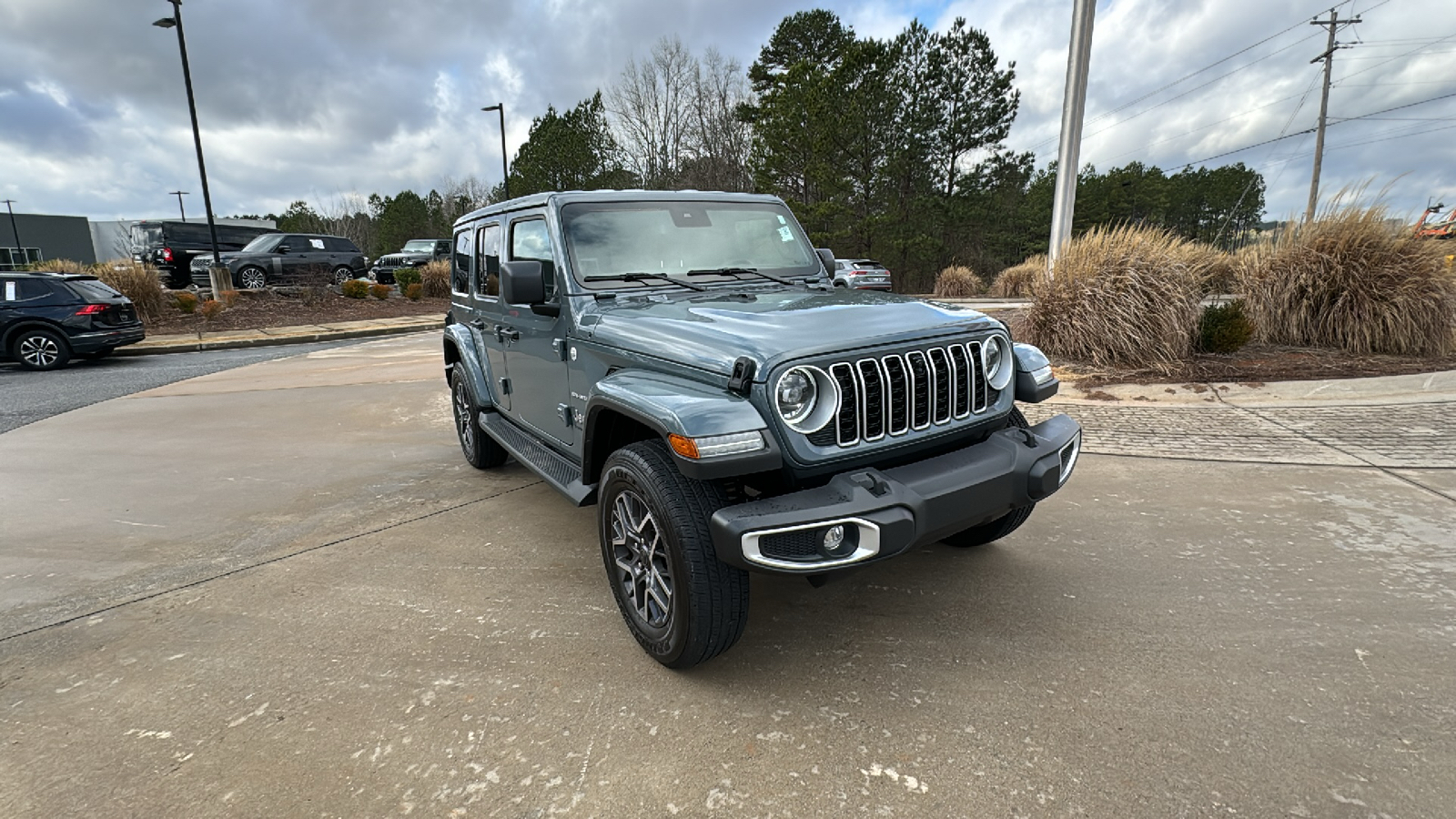 2024 Jeep Wrangler Sahara 3