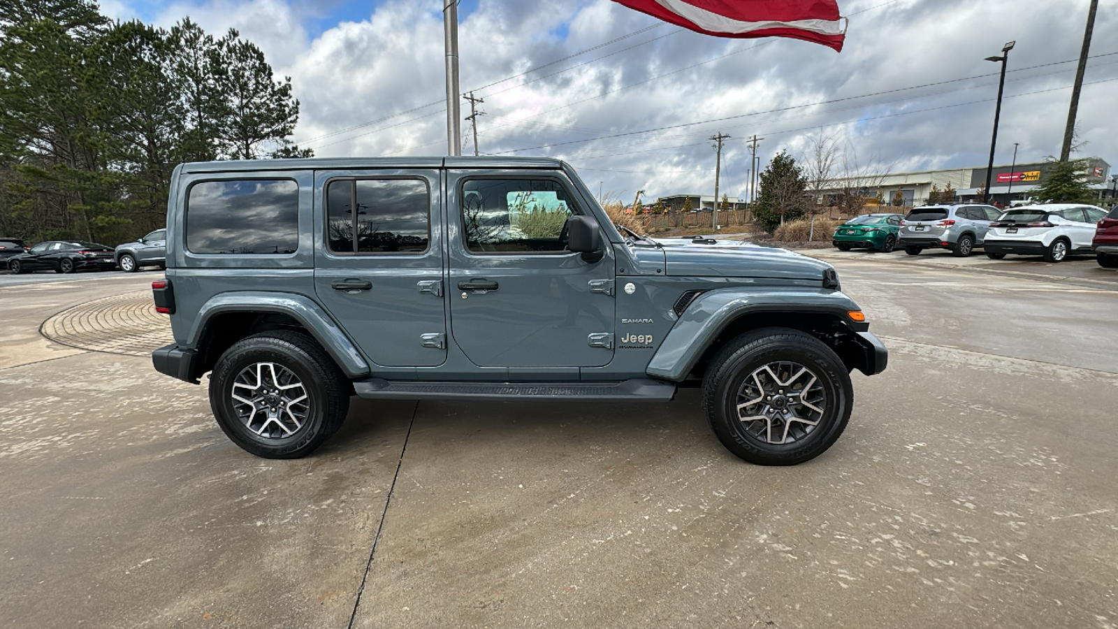 2024 Jeep Wrangler Sahara 4