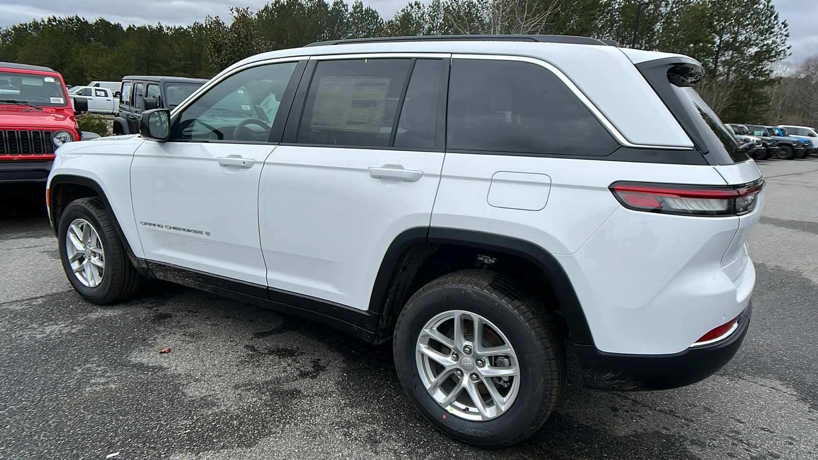 2025 Jeep Grand Cherokee Laredo X 7