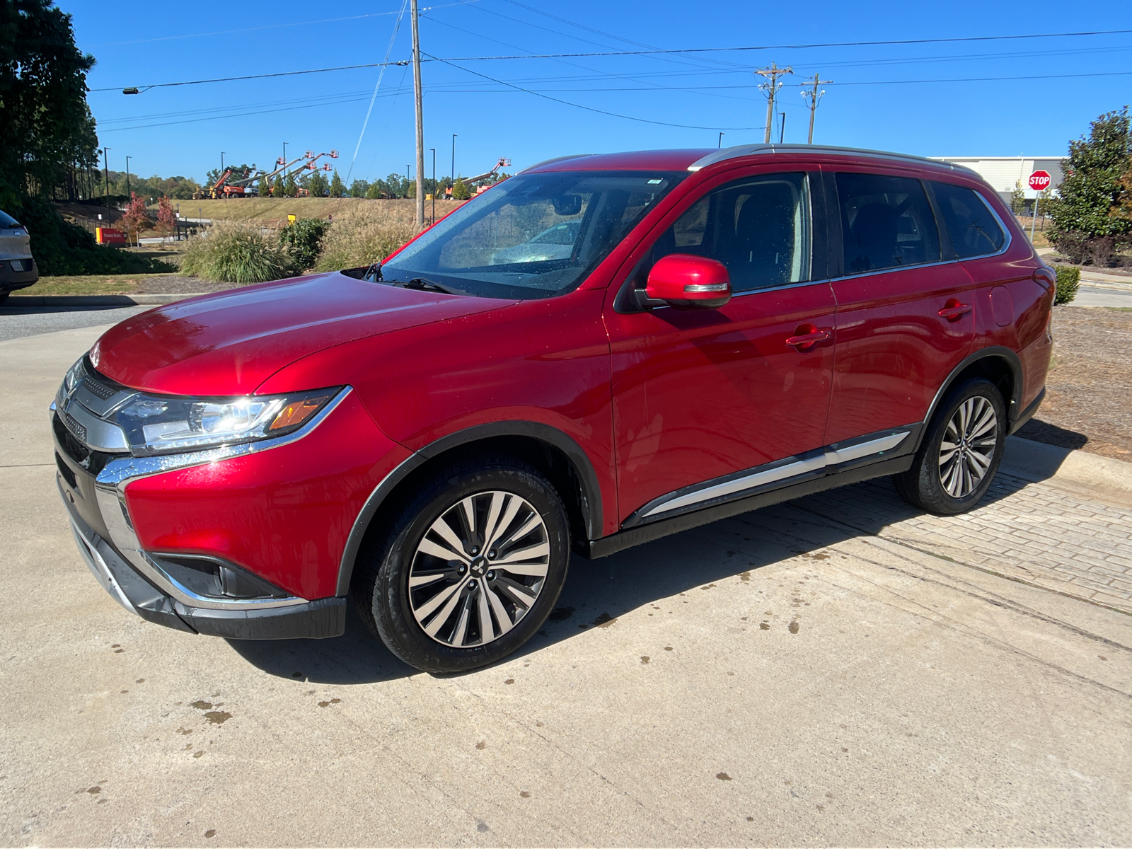 2020 Mitsubishi Outlander  1