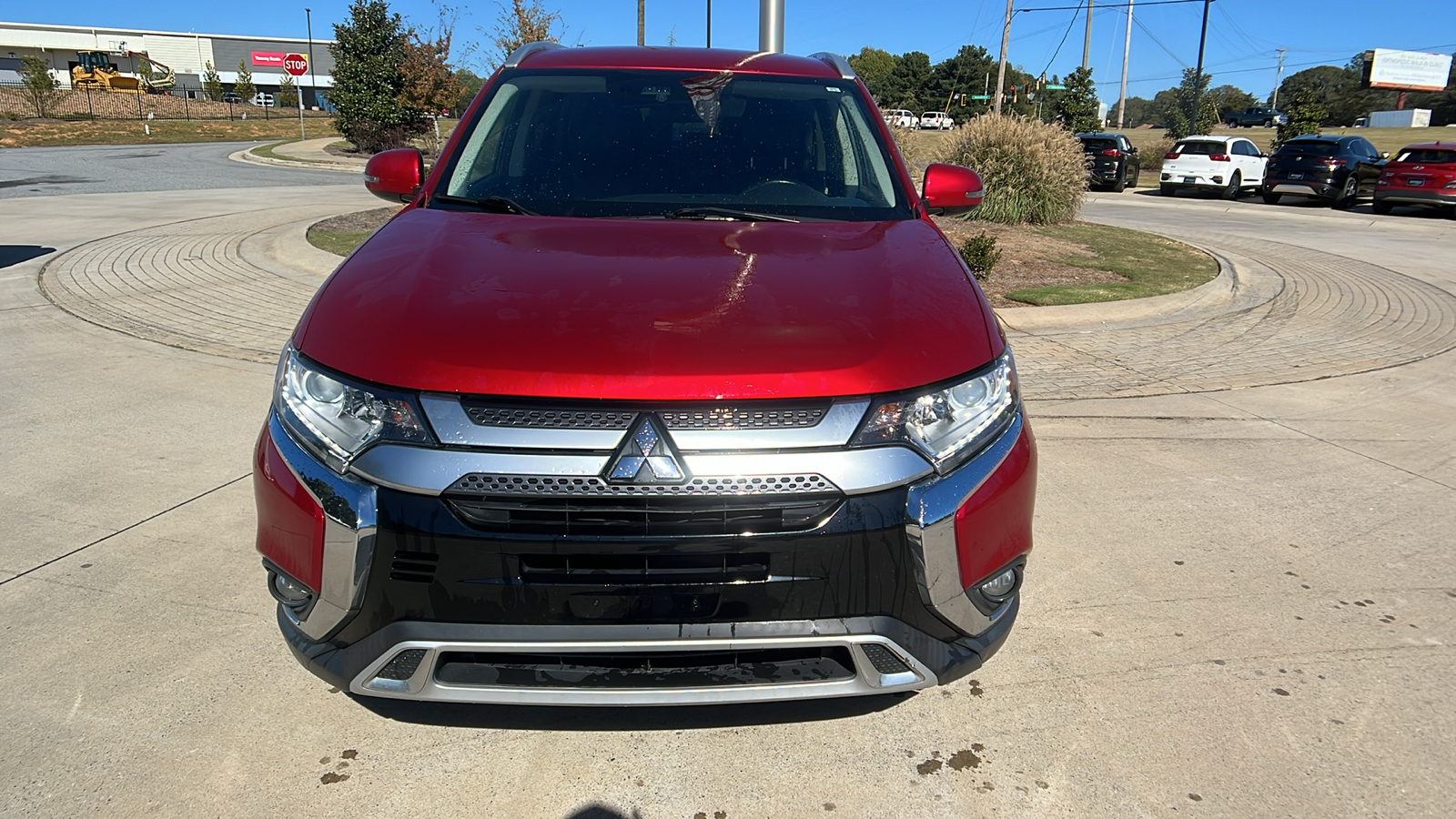 2020 Mitsubishi Outlander  2