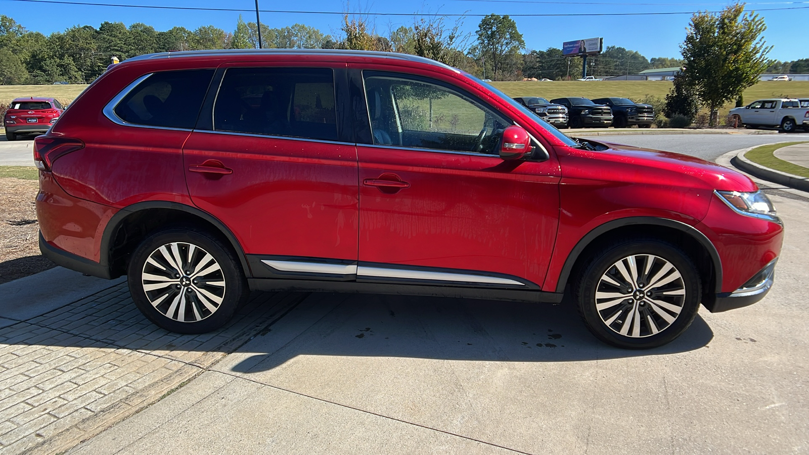 2020 Mitsubishi Outlander  4