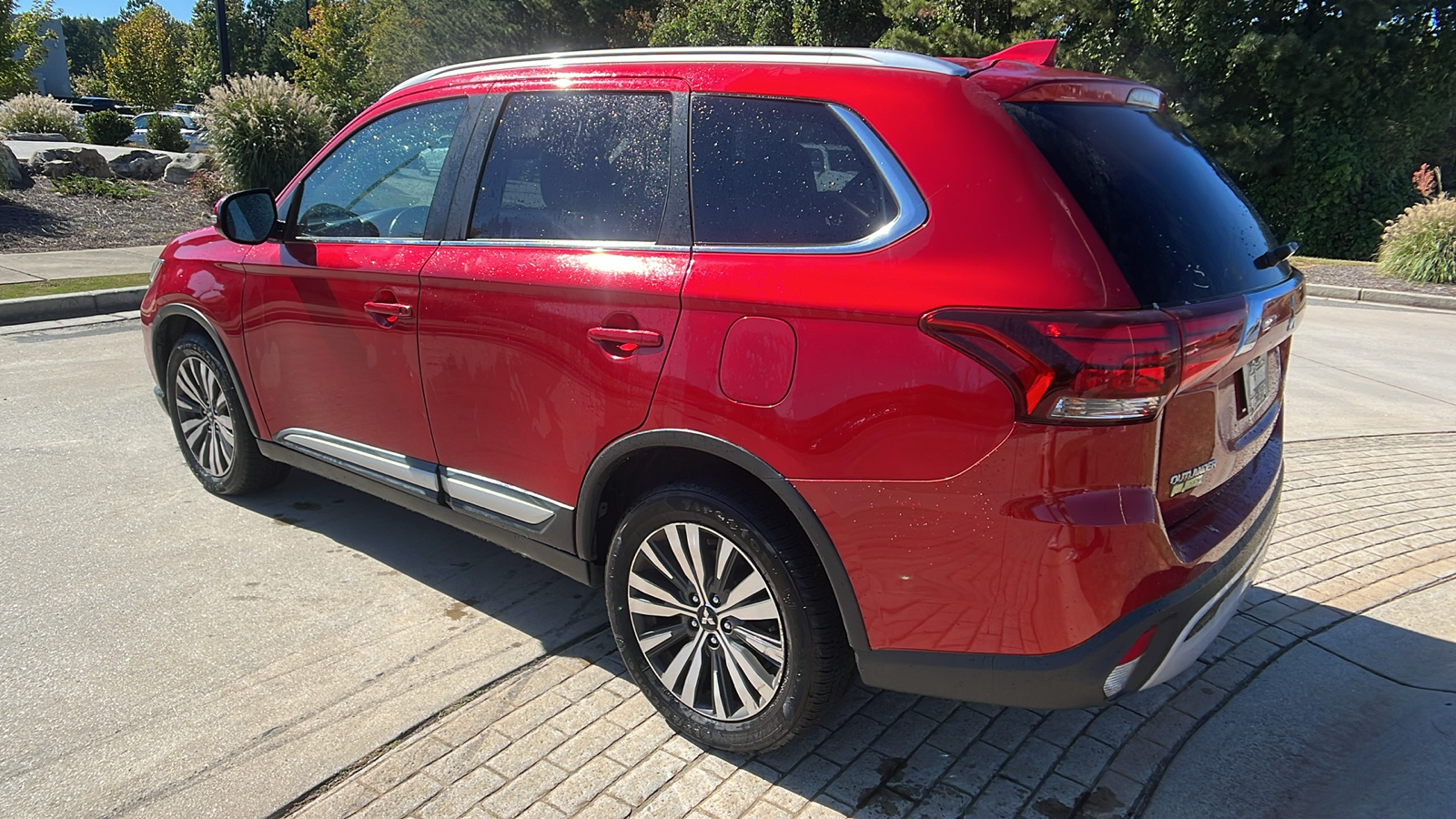 2020 Mitsubishi Outlander  7