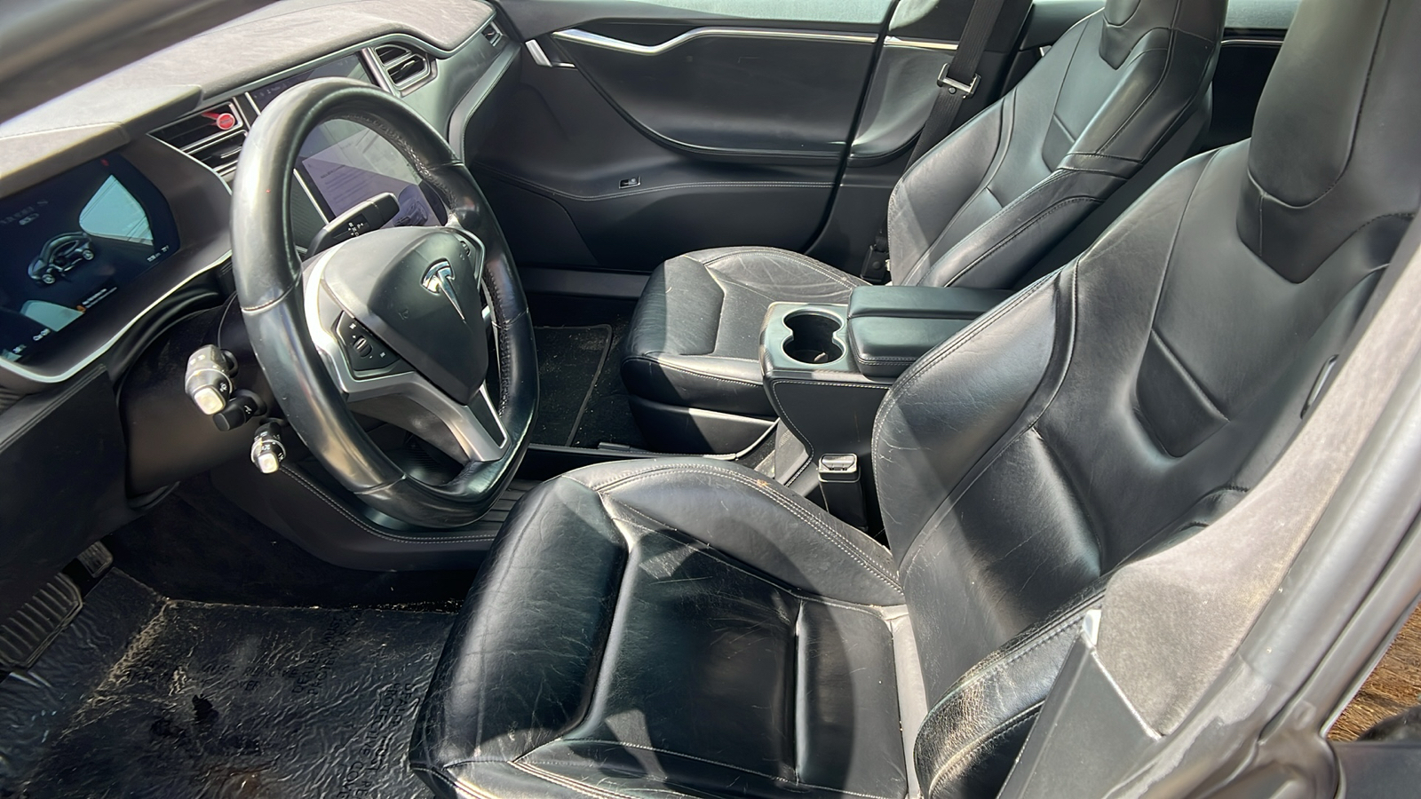 2015 Tesla Model S P85D 11