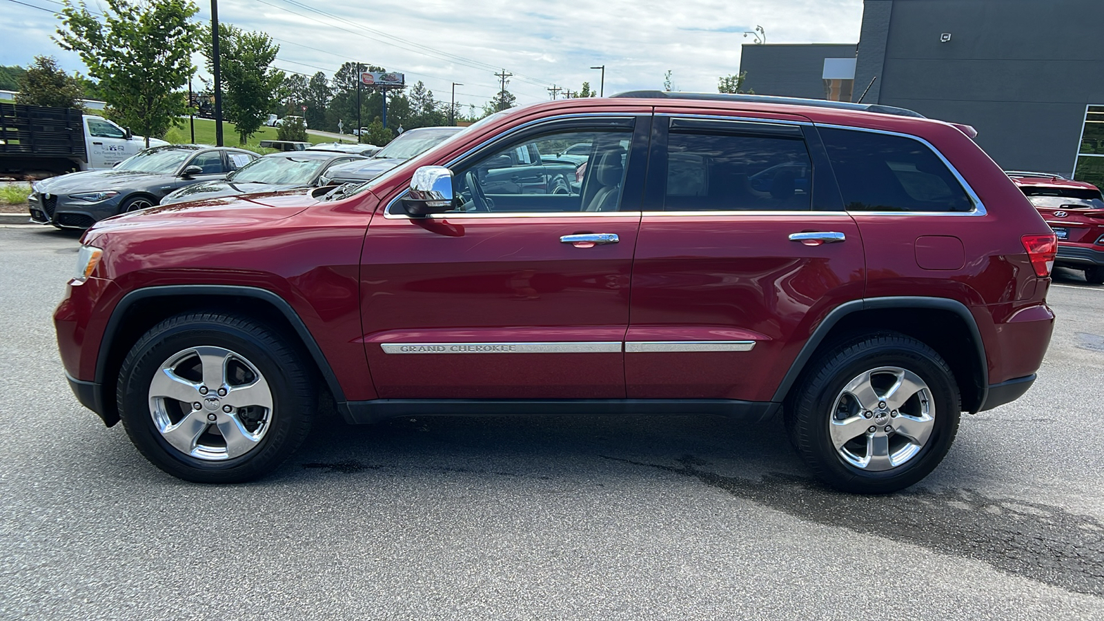 2013 Jeep Grand Cherokee Limited 8