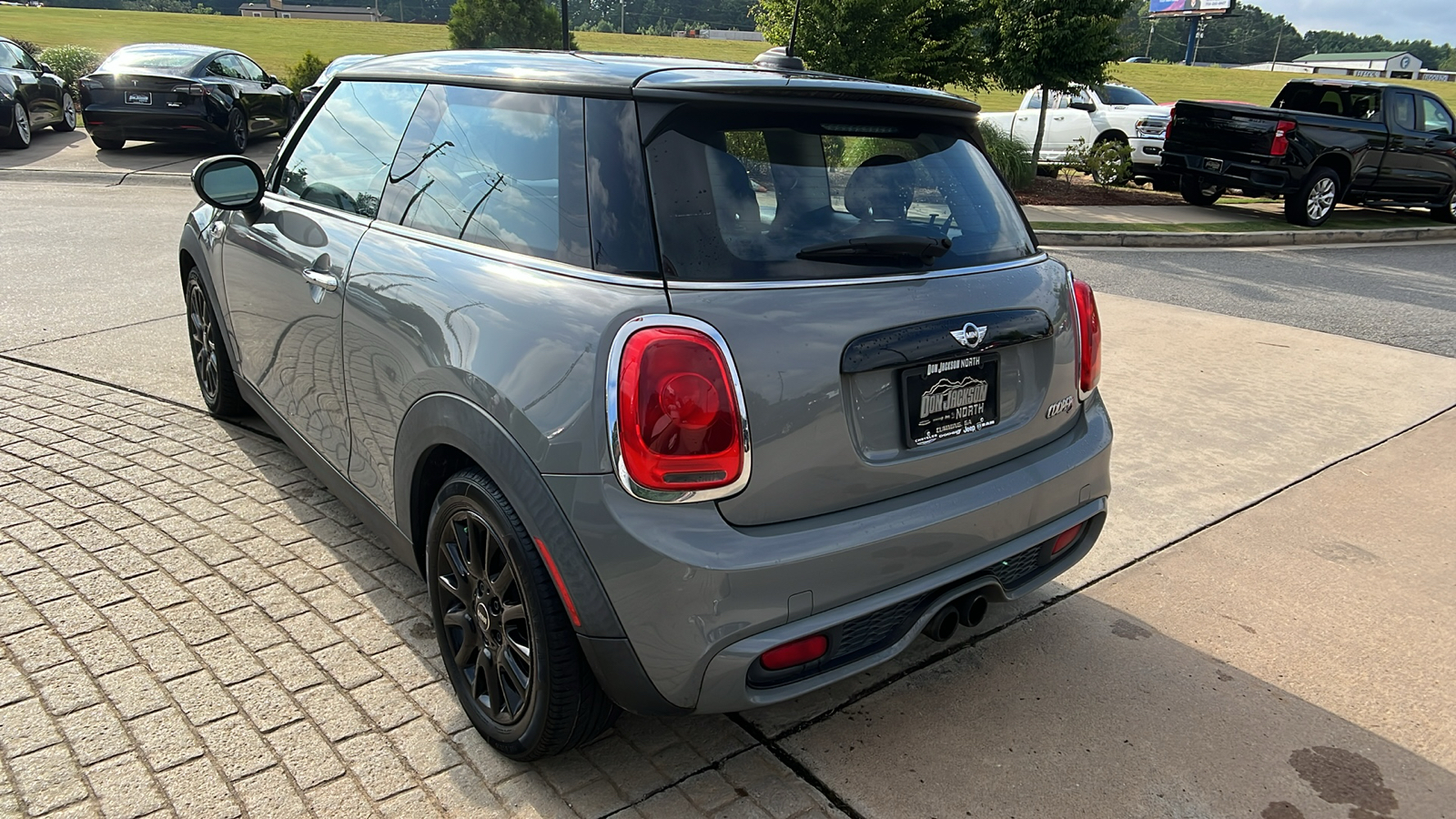 2017 MINI Hardtop 2 Door Cooper S 7