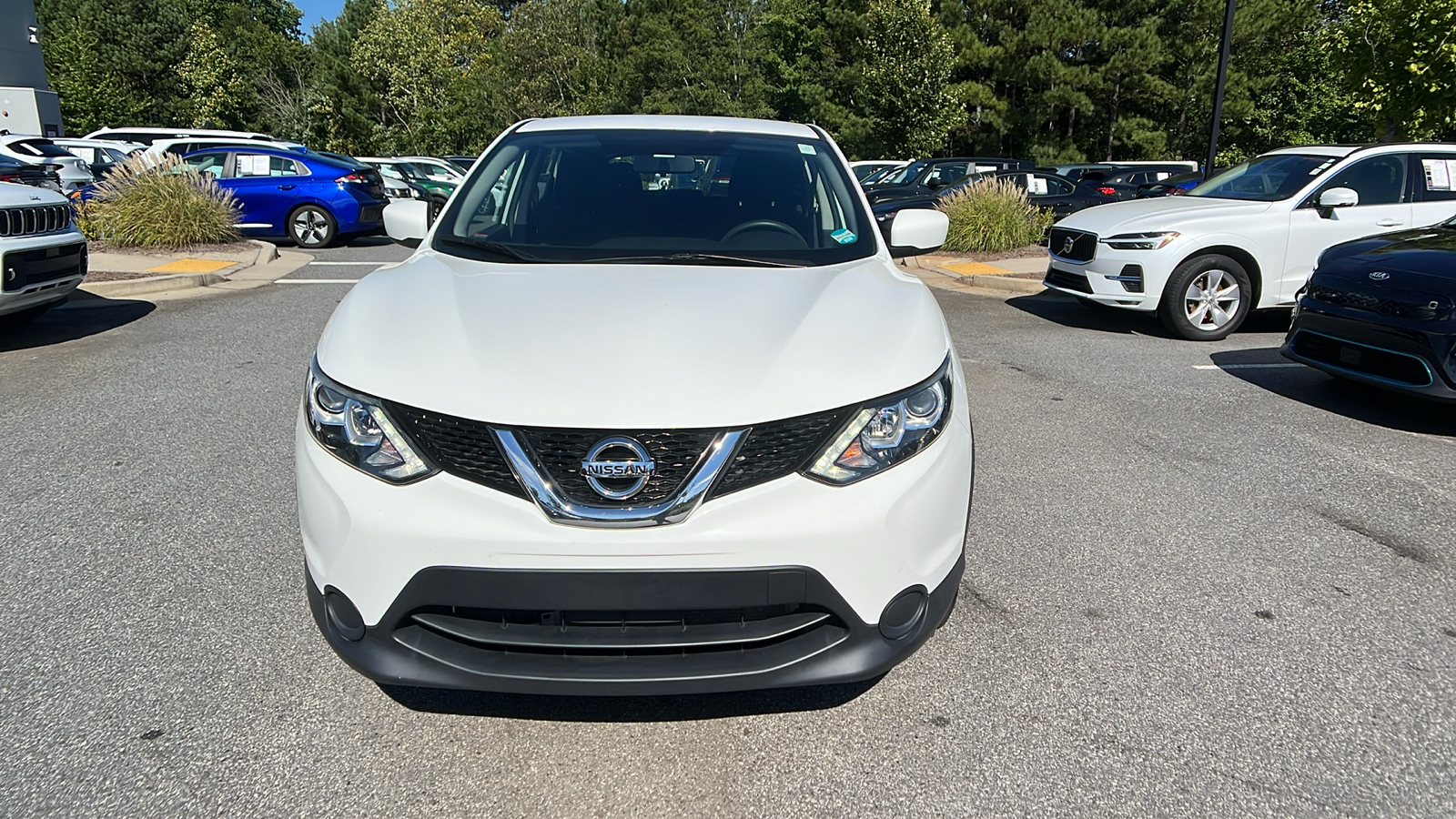 2018 Nissan Rogue Sport S 2