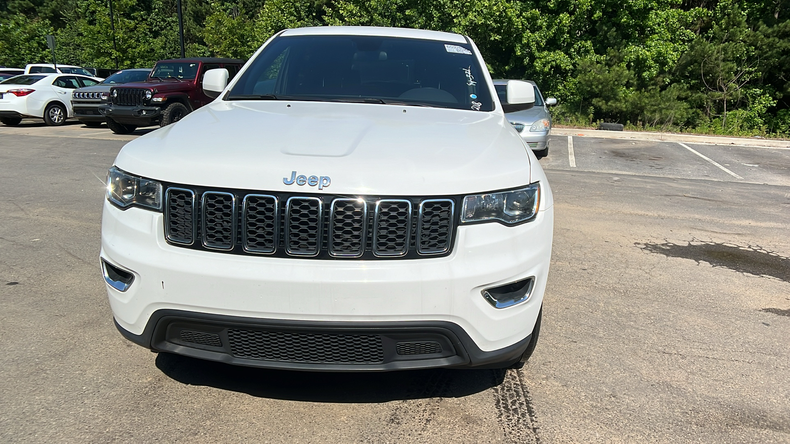 2018 Jeep Grand Cherokee Laredo 2