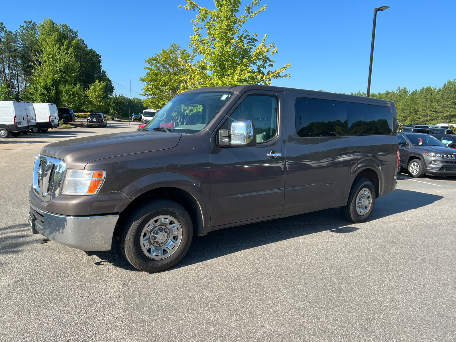 2017 Nissan NV Passenger SV 1