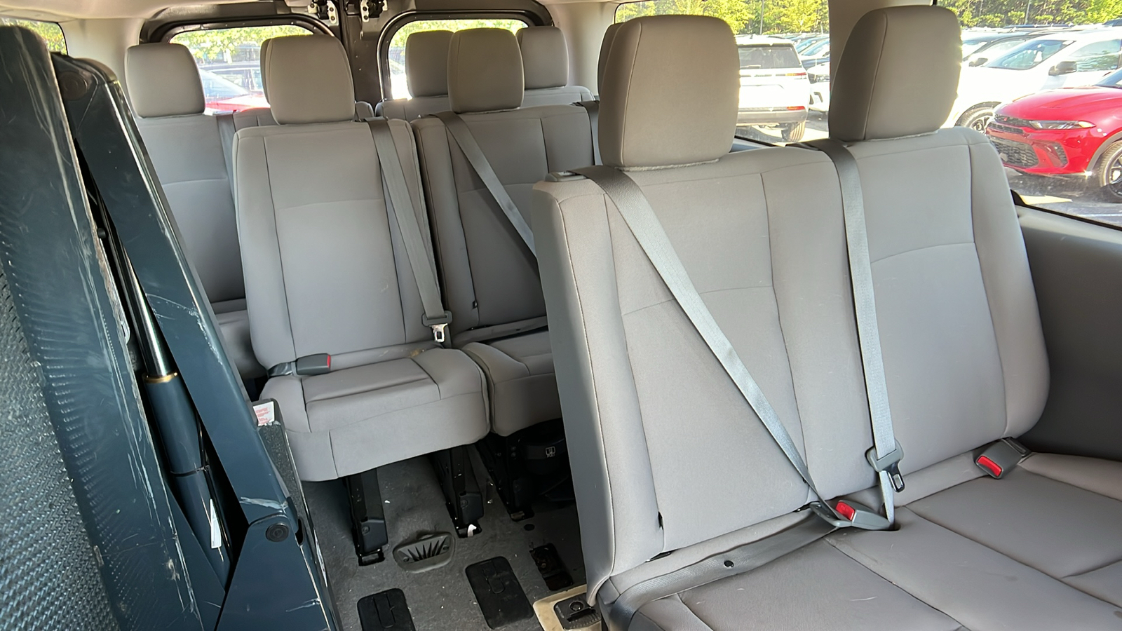 2017 Nissan NV Passenger SV 16