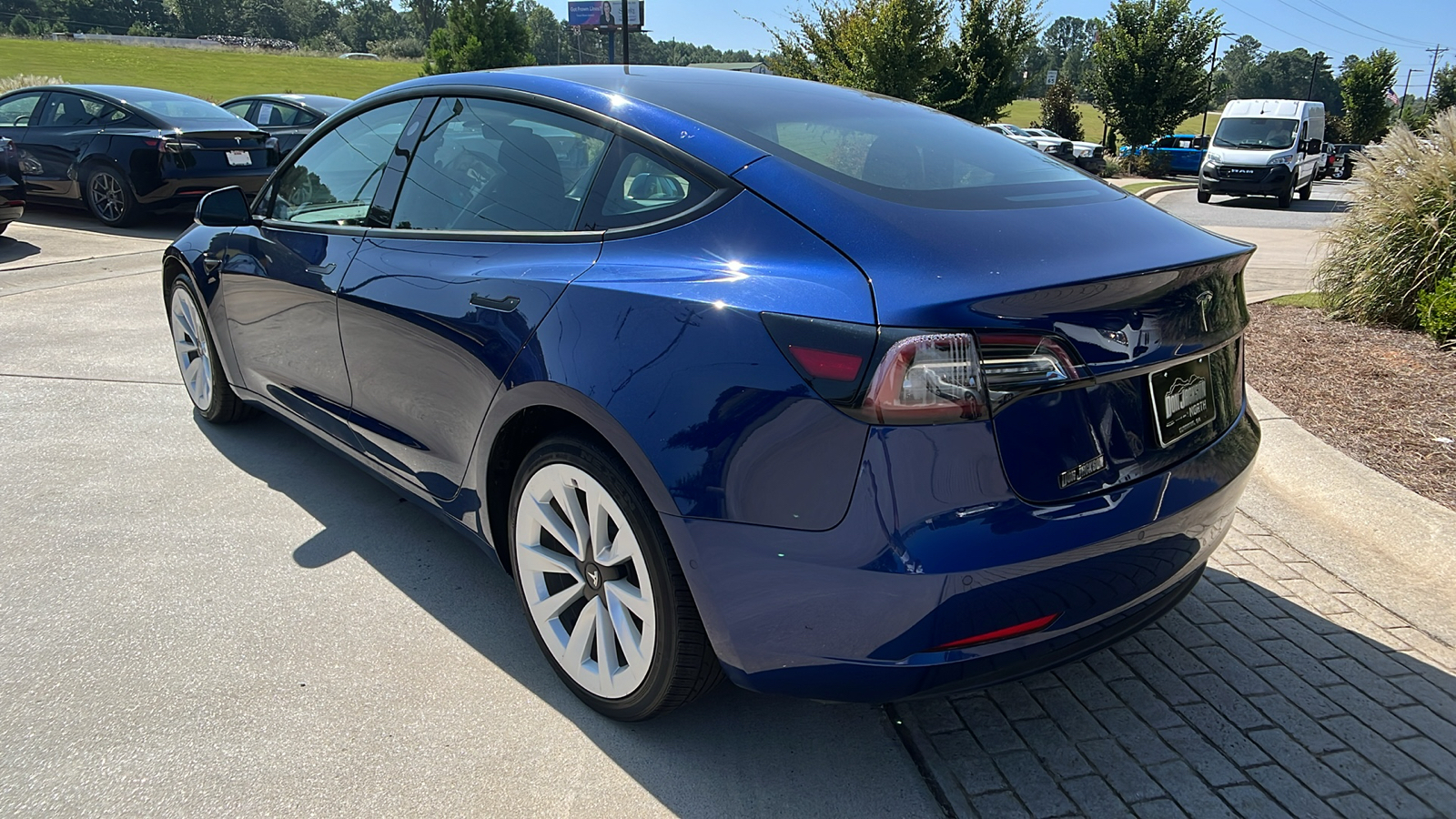 2022 Tesla Model 3  7