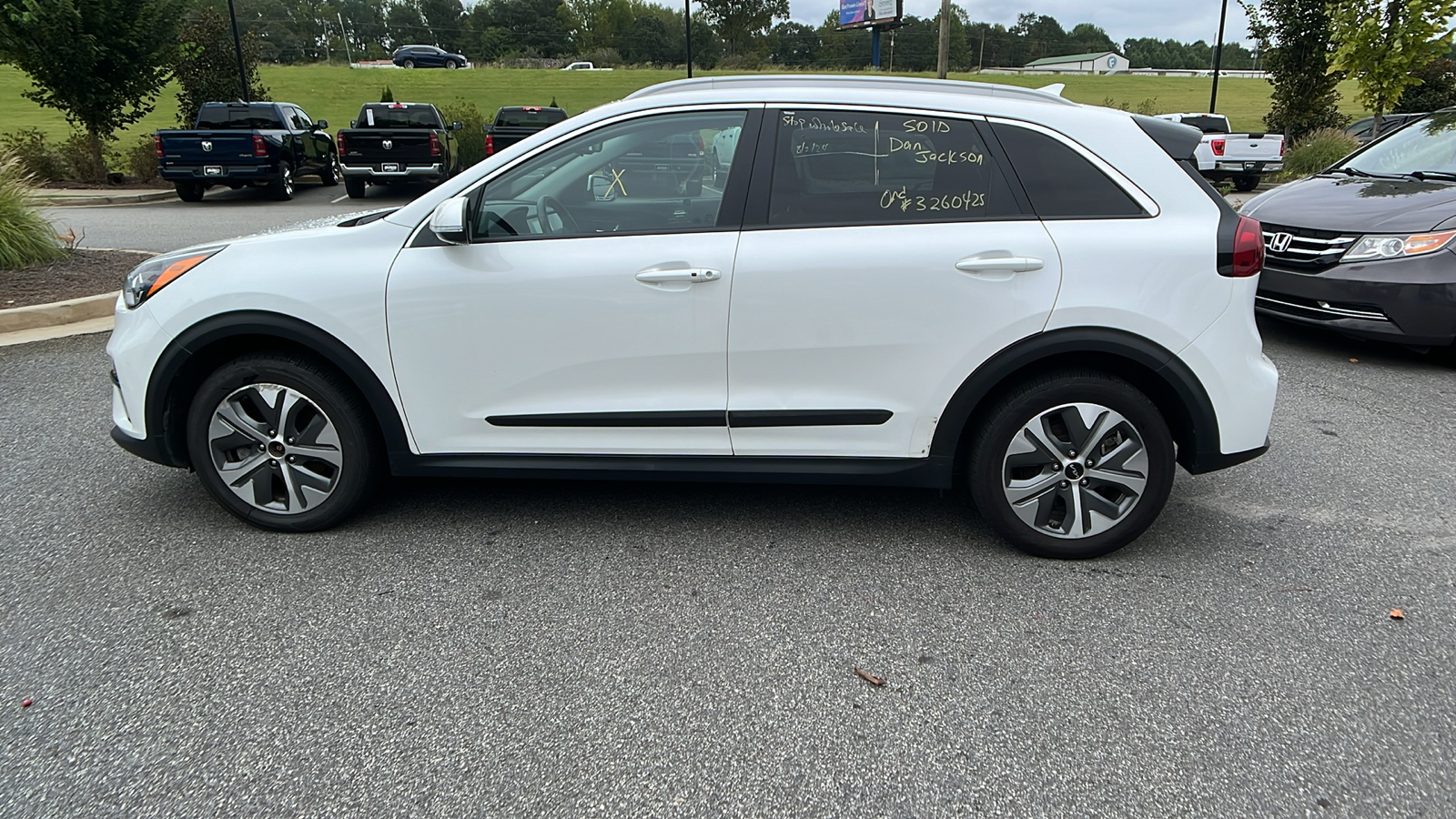 2022 Kia Niro EV S 8