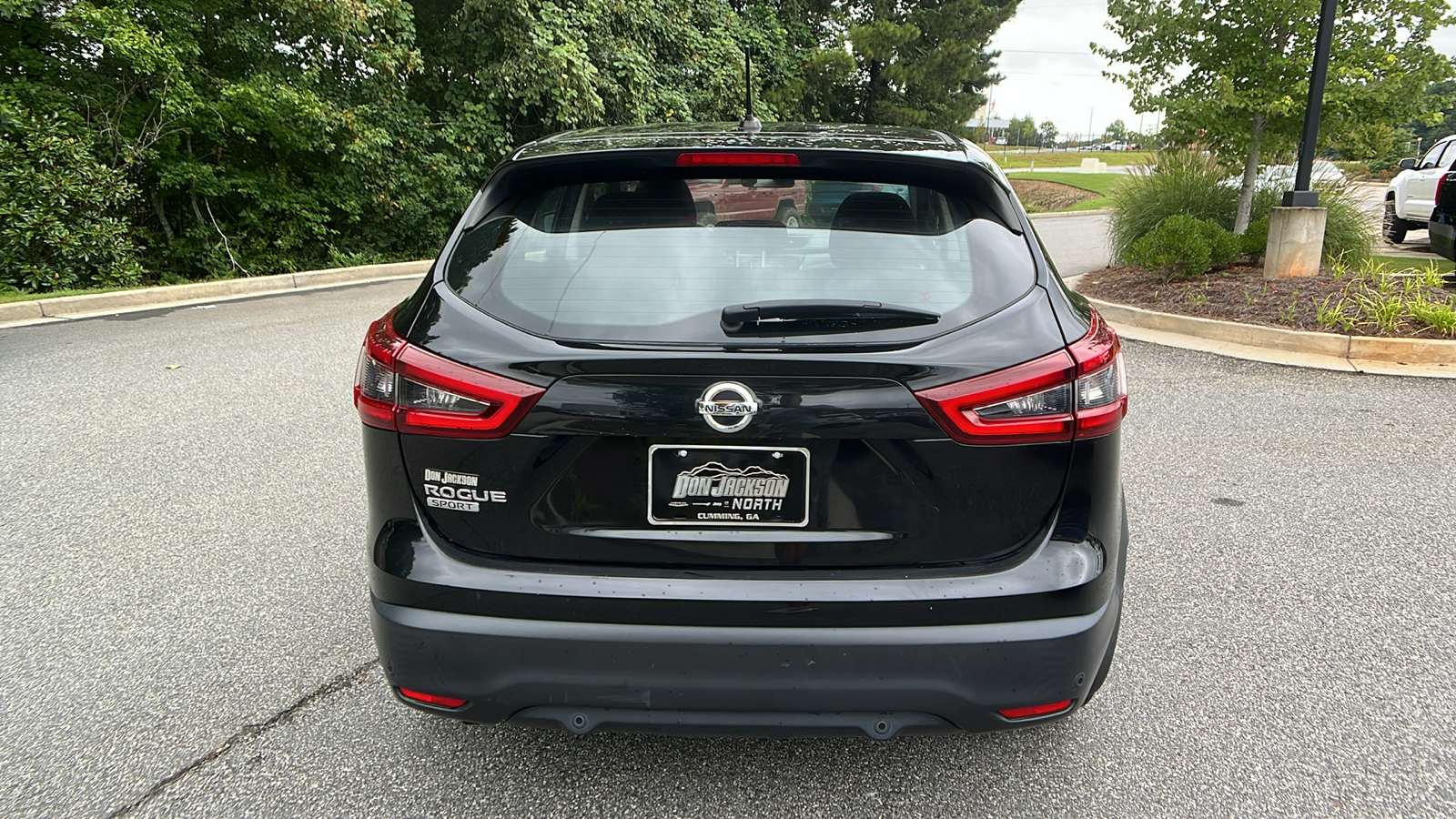 2020 Nissan Rogue Sport S 6