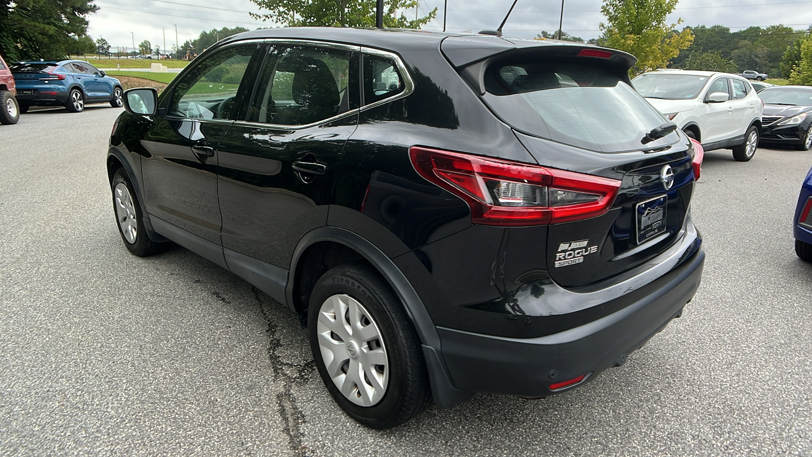 2020 Nissan Rogue Sport S 7