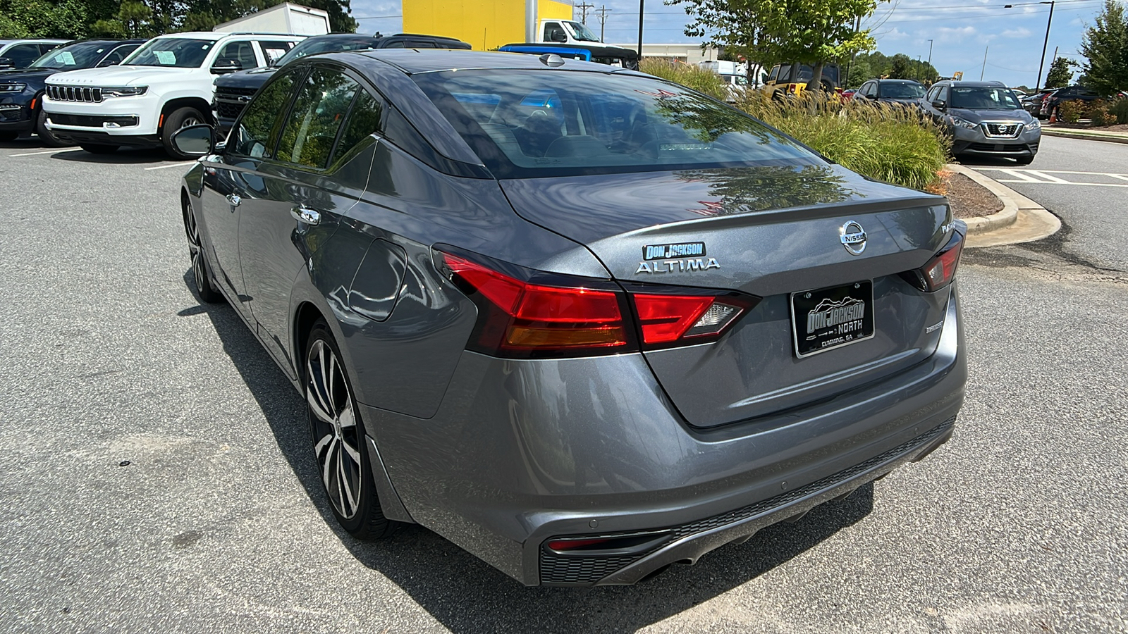 2020 Nissan Altima 2.0 Platinum 7