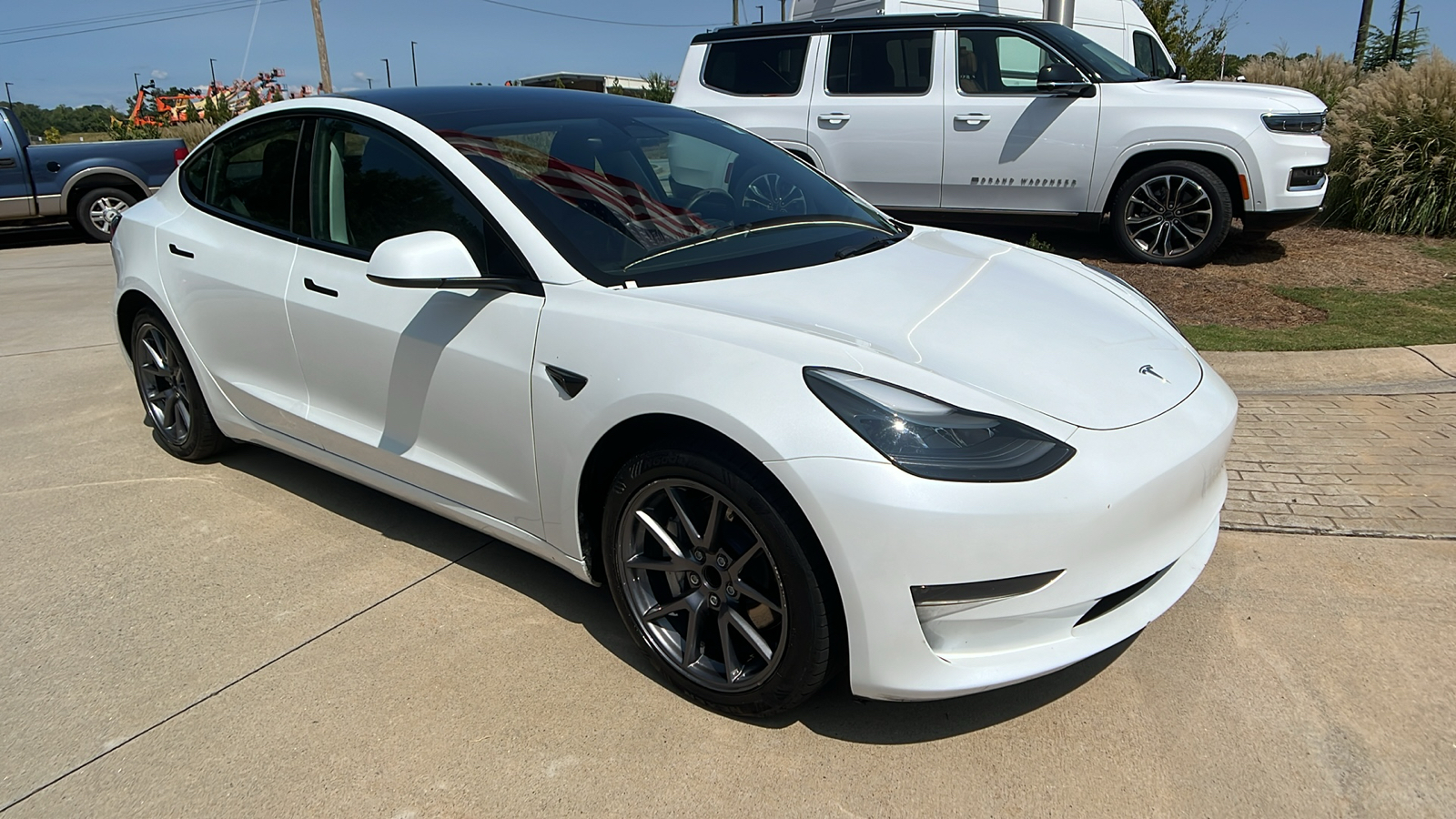 2023 Tesla Model 3  3