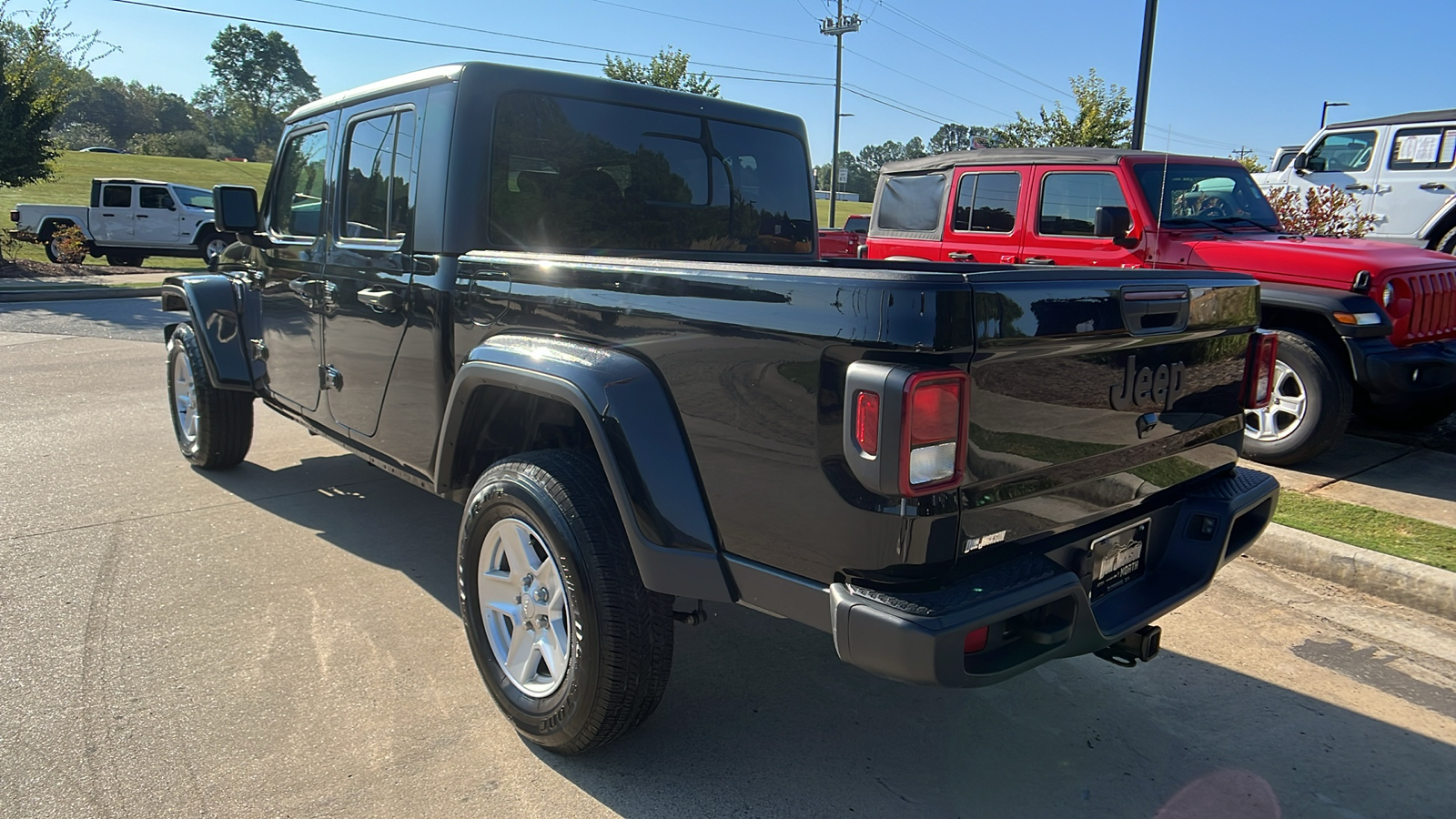 2023 Jeep Gladiator Sport S 7