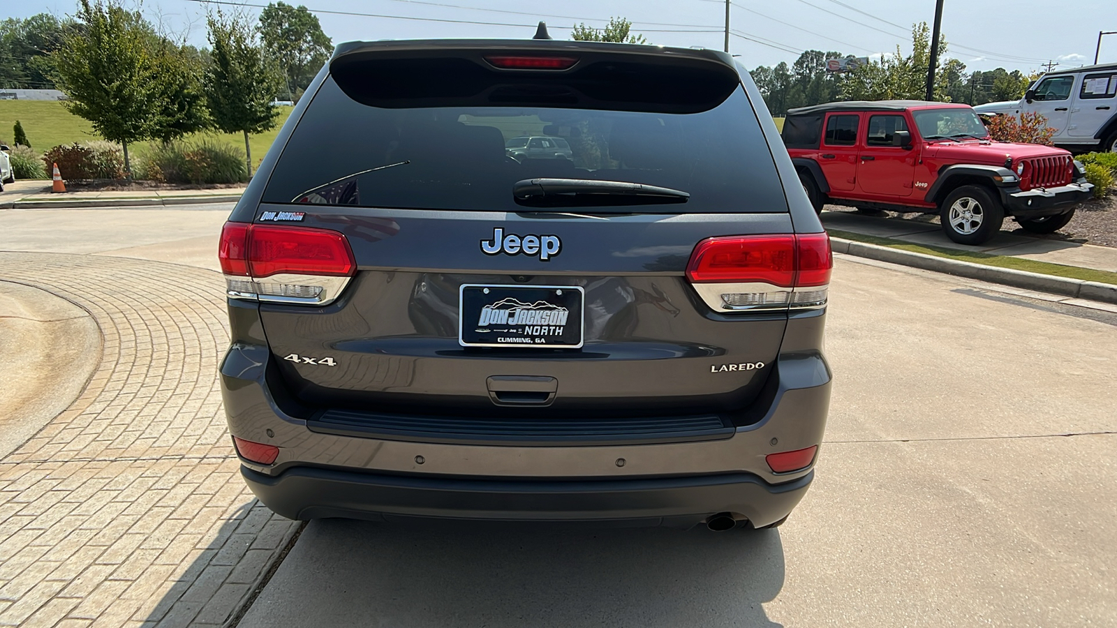 2019 Jeep Grand Cherokee Laredo E 6