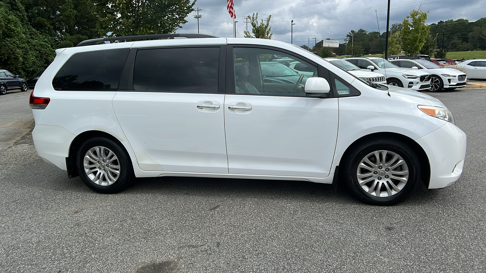 2014 Toyota Sienna XLE 4