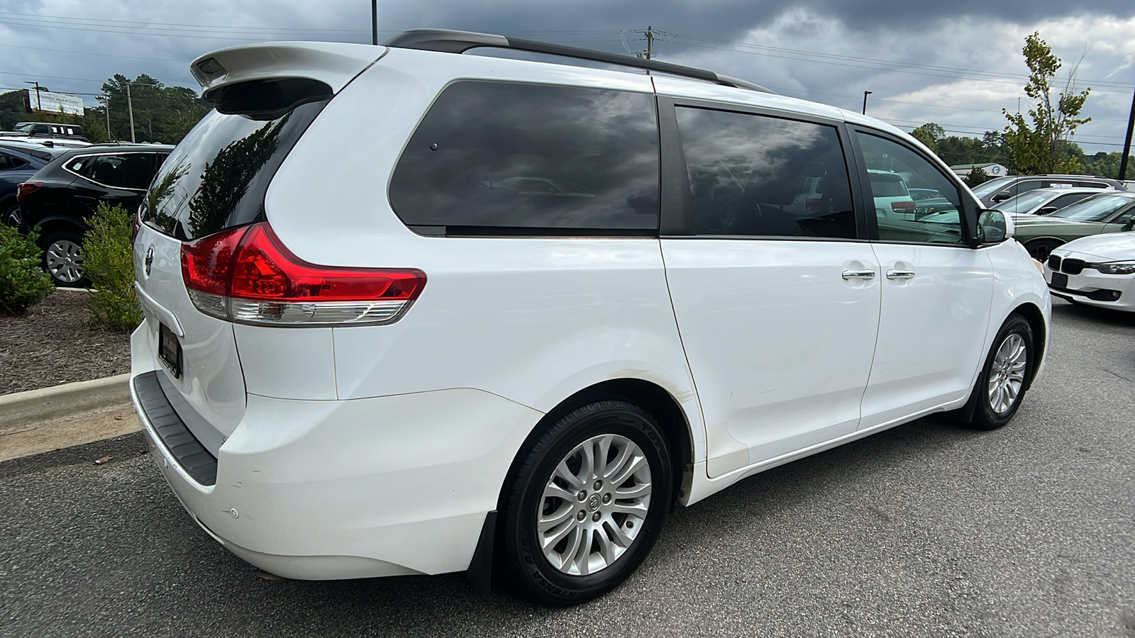 2014 Toyota Sienna XLE 5