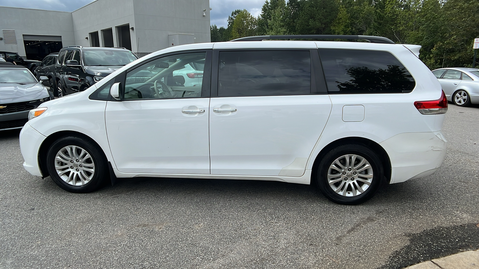 2014 Toyota Sienna XLE 8