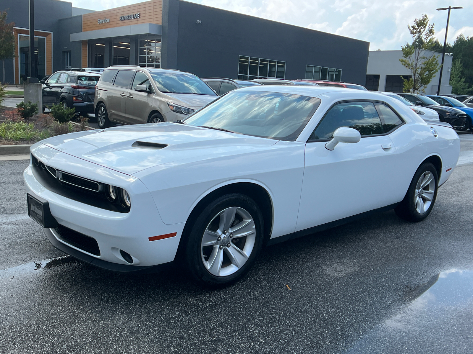 2023 Dodge Challenger SXT 1