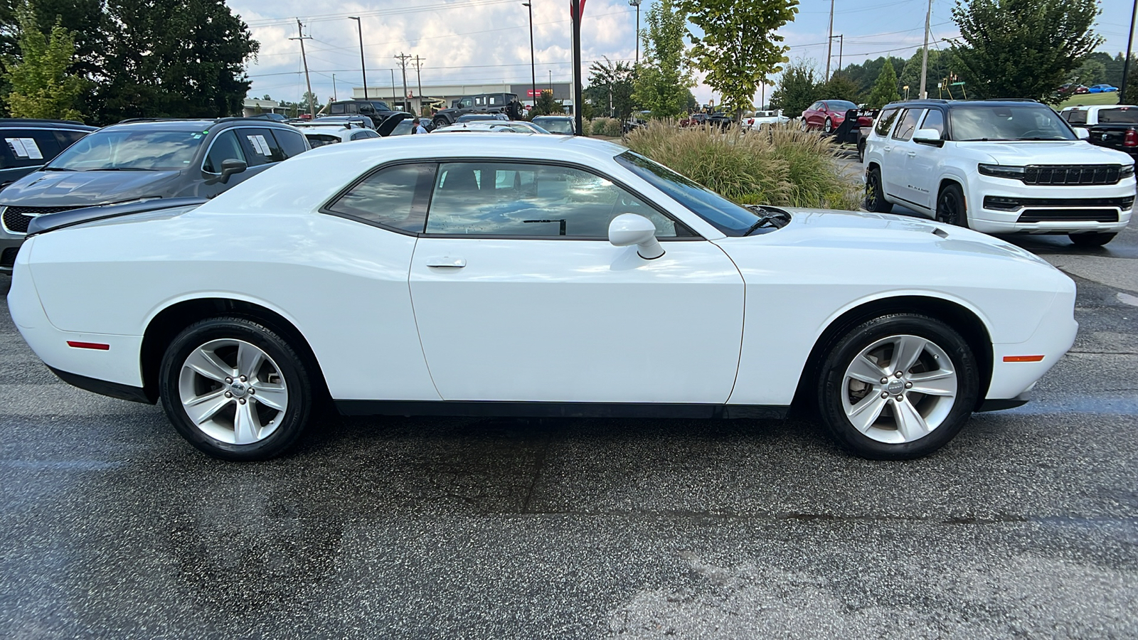 2023 Dodge Challenger SXT 4