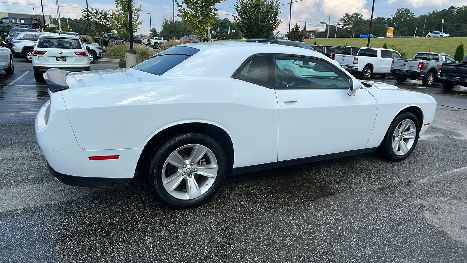 2023 Dodge Challenger SXT 5