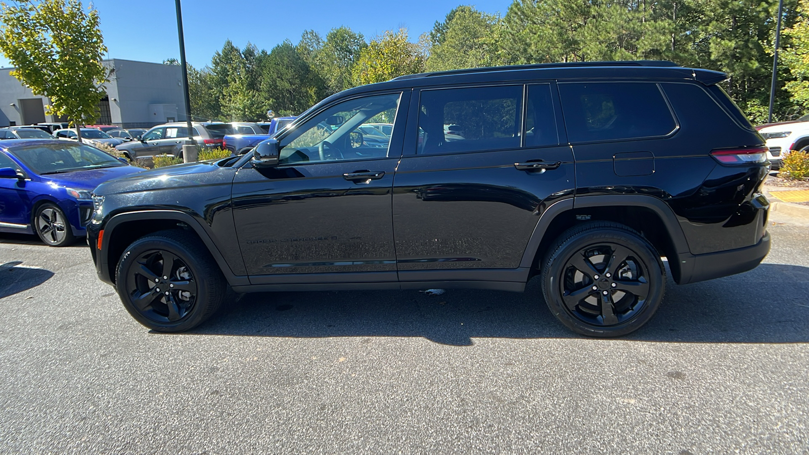 2023 Jeep Grand Cherokee L Altitude 8