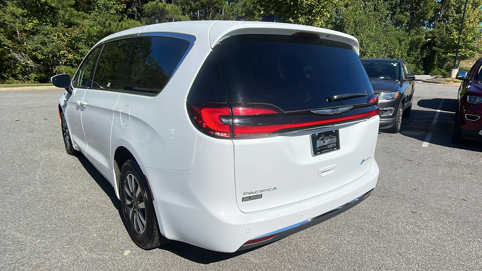 2023 Chrysler Pacifica Hybrid Touring L 7