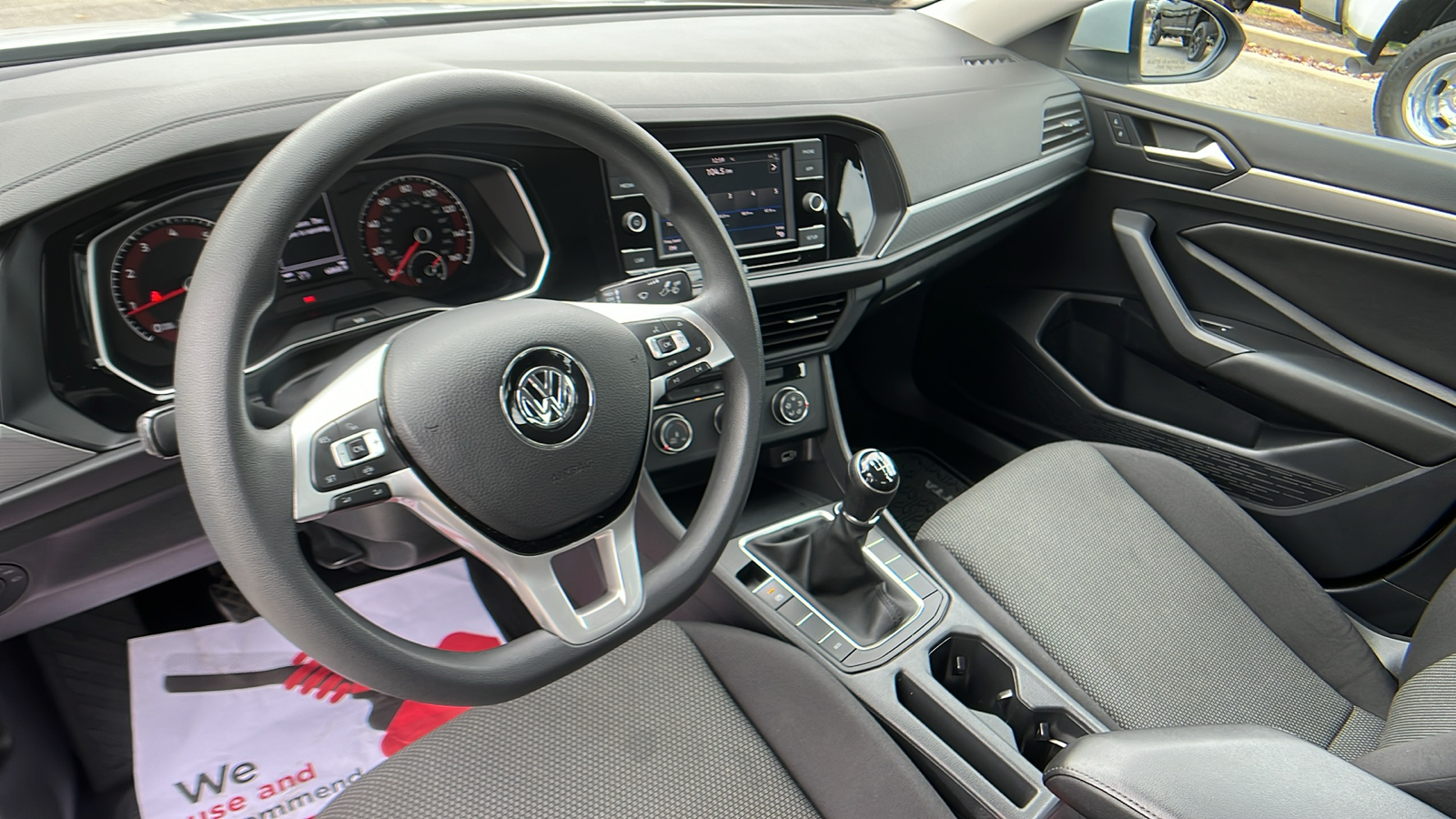 2019 Volkswagen Jetta S 19