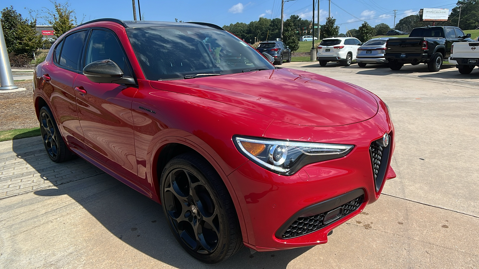 2023 Alfa Romeo Stelvio Estrema 3