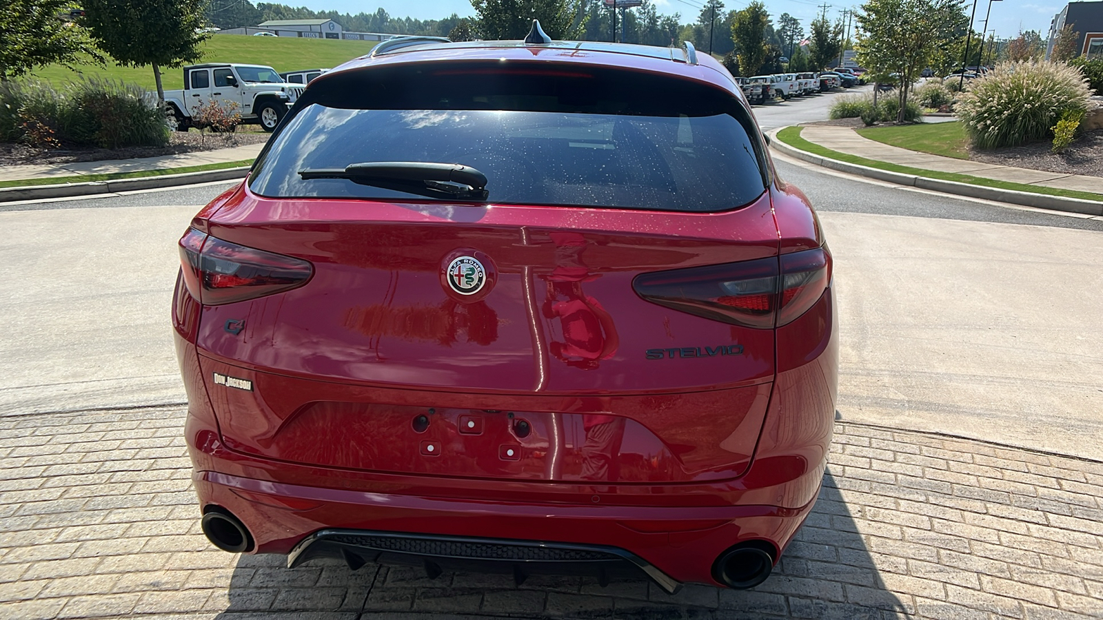 2023 Alfa Romeo Stelvio Estrema 6