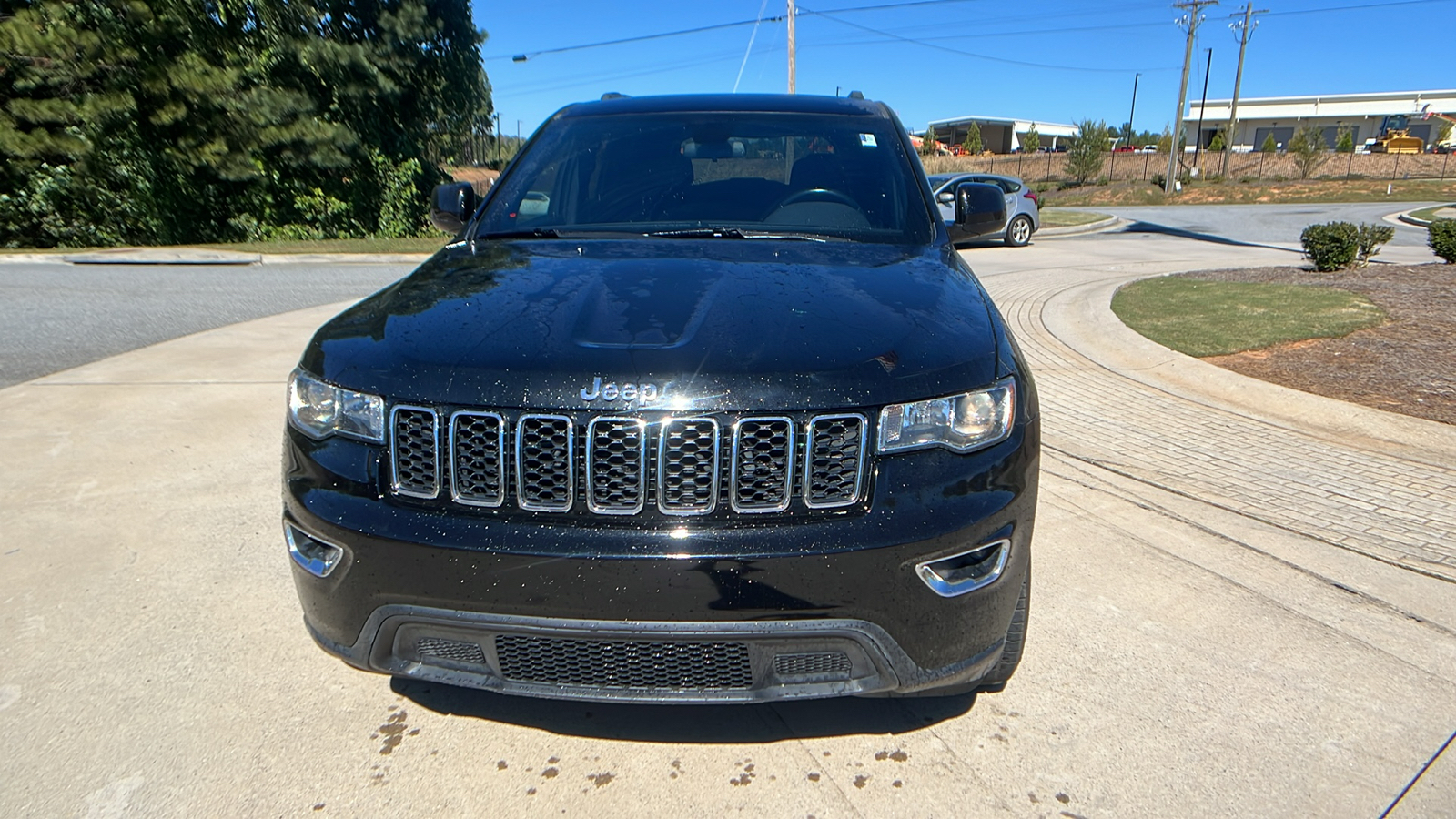 2021 Jeep Grand Cherokee Laredo E 2