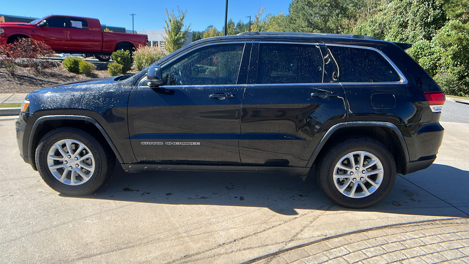 2021 Jeep Grand Cherokee Laredo E 8