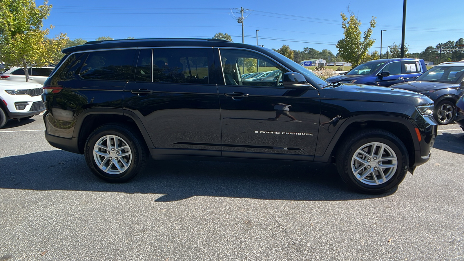 2023 Jeep Grand Cherokee L Laredo 4