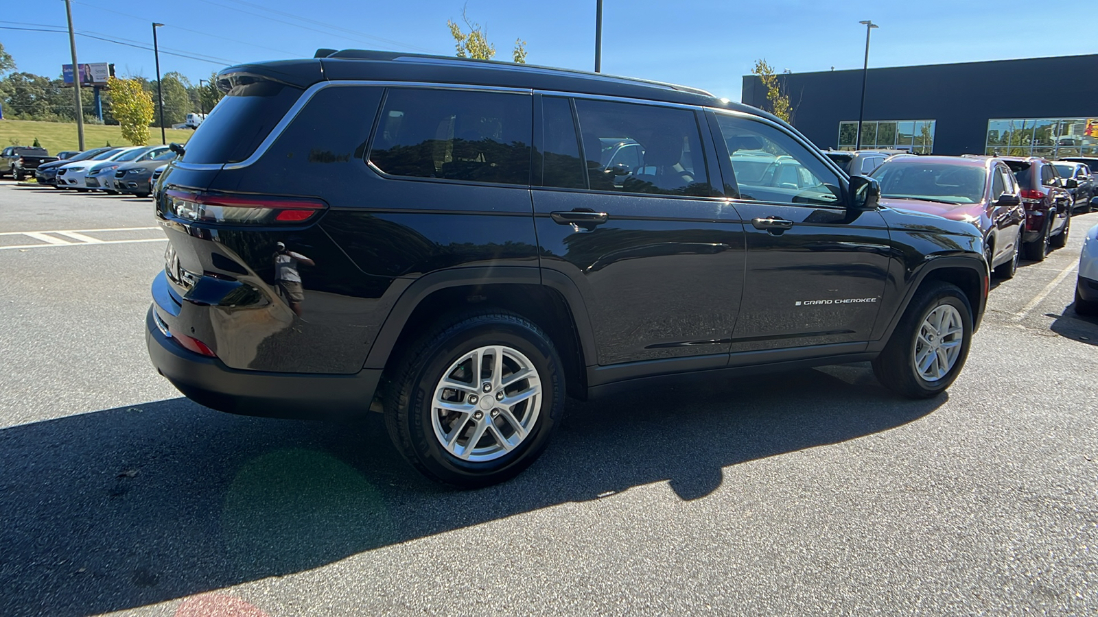 2023 Jeep Grand Cherokee L Laredo 5