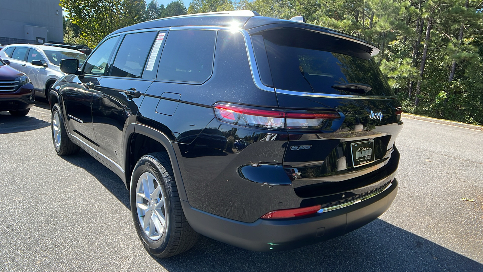 2023 Jeep Grand Cherokee L Laredo 7