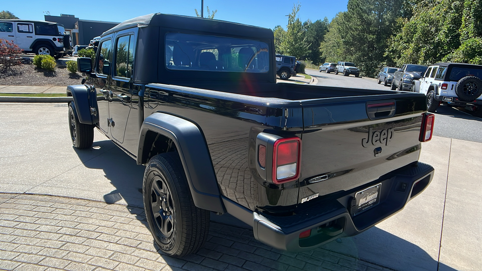 2023 Jeep Gladiator Sport 7