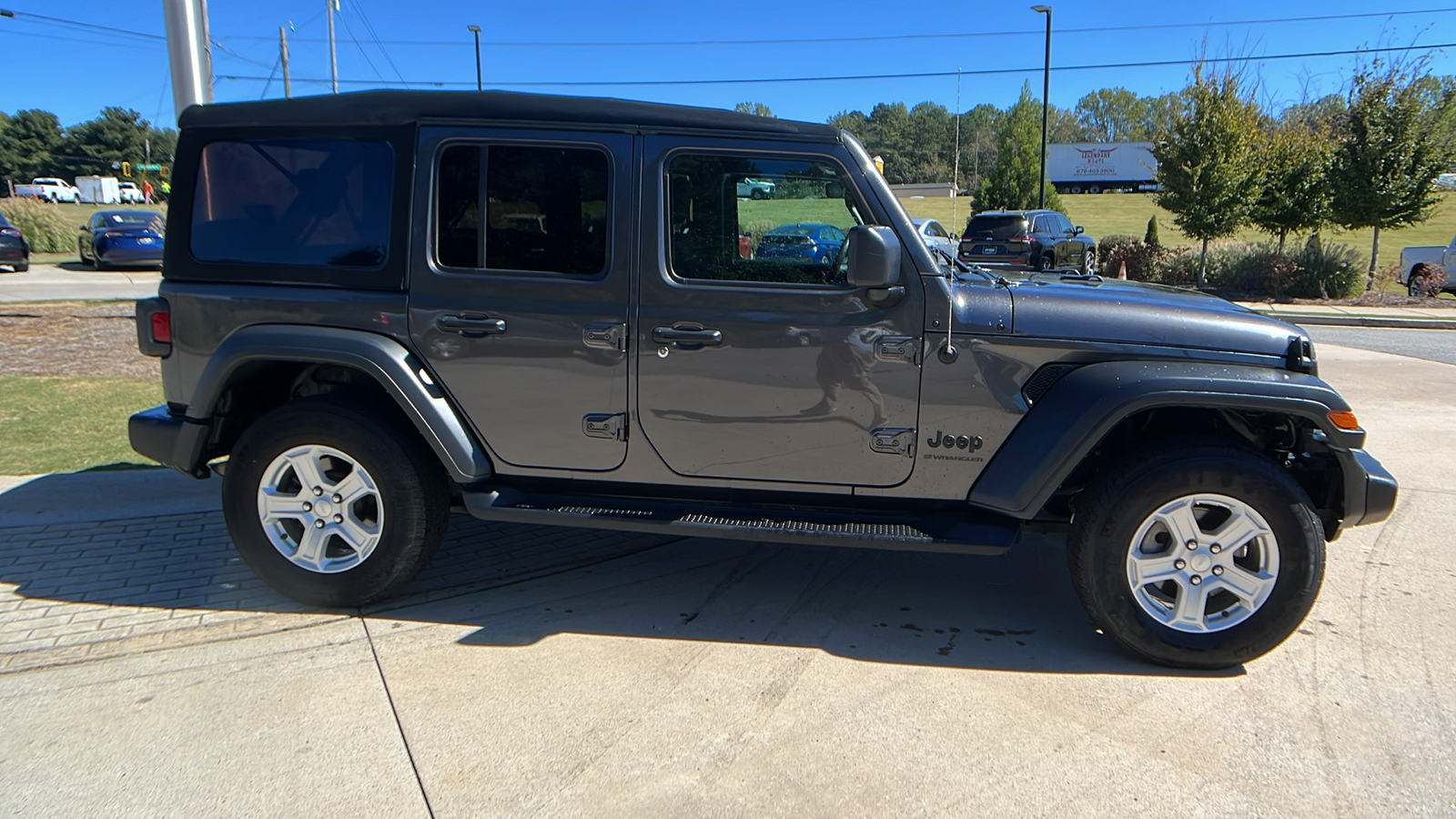 2023 Jeep Wrangler Sport S 4