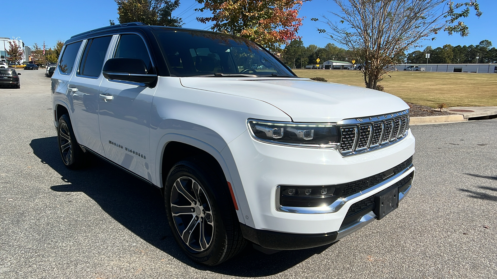 2023 Jeep Grand Wagoneer  3