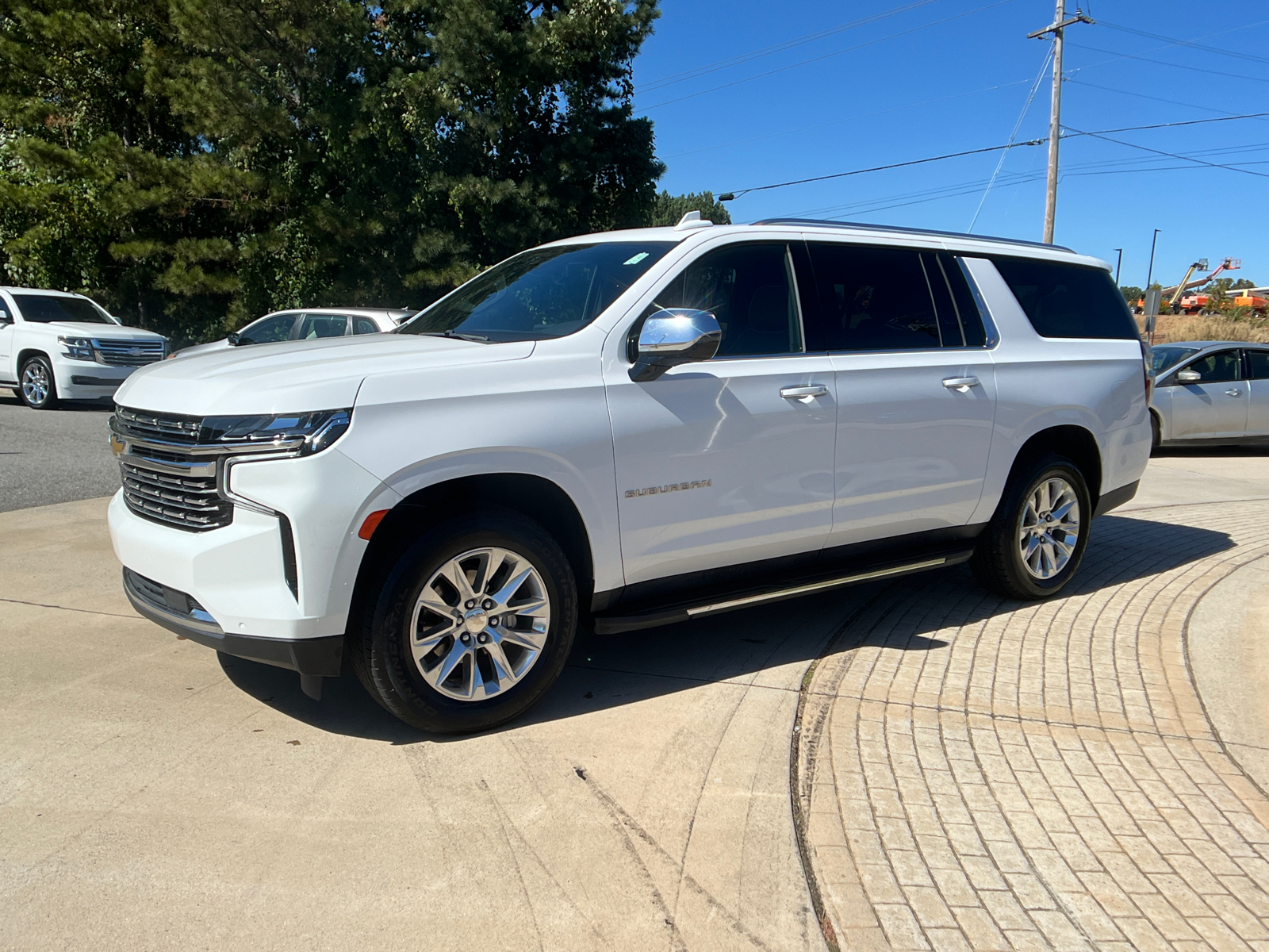 2023 Chevrolet Suburban Premier 1