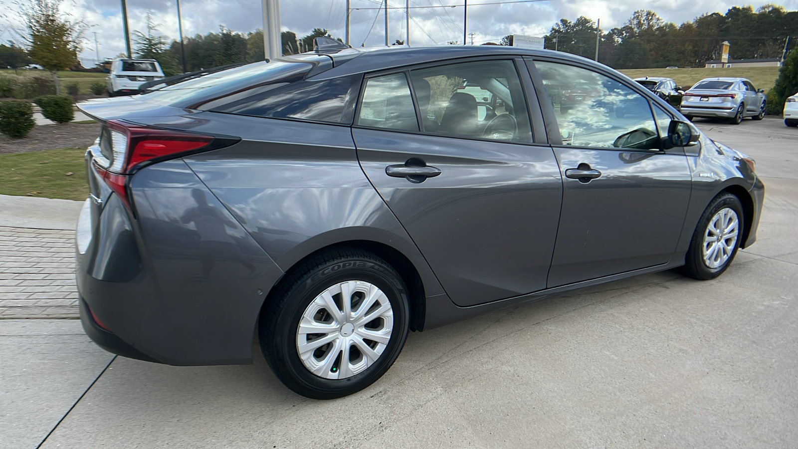 2021 Toyota Prius LE 5