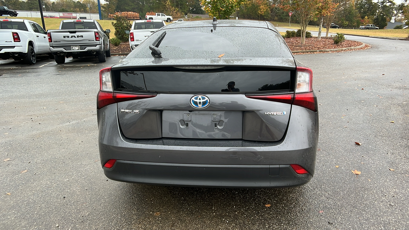 2021 Toyota Prius LE 6