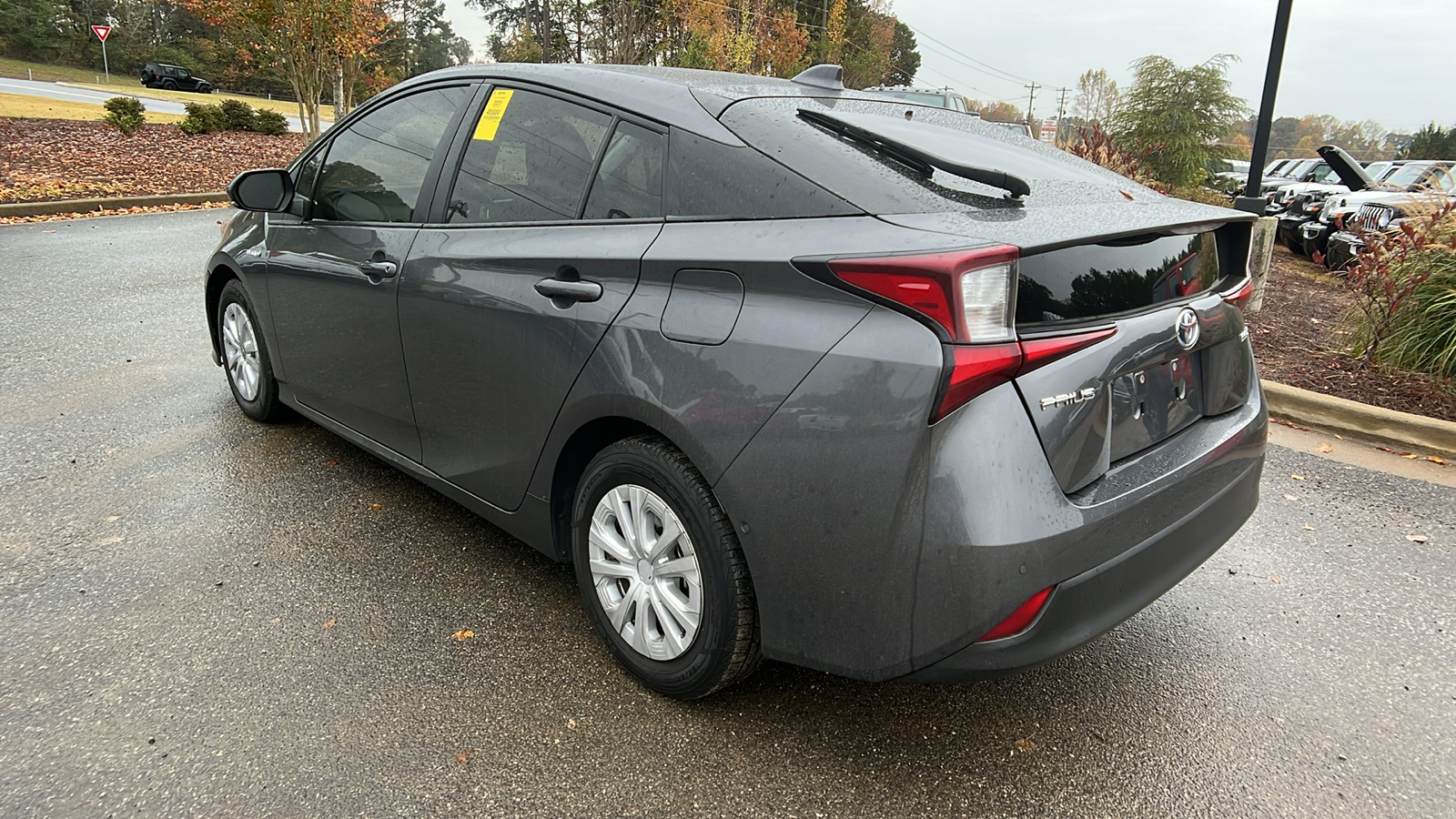 2021 Toyota Prius LE 7